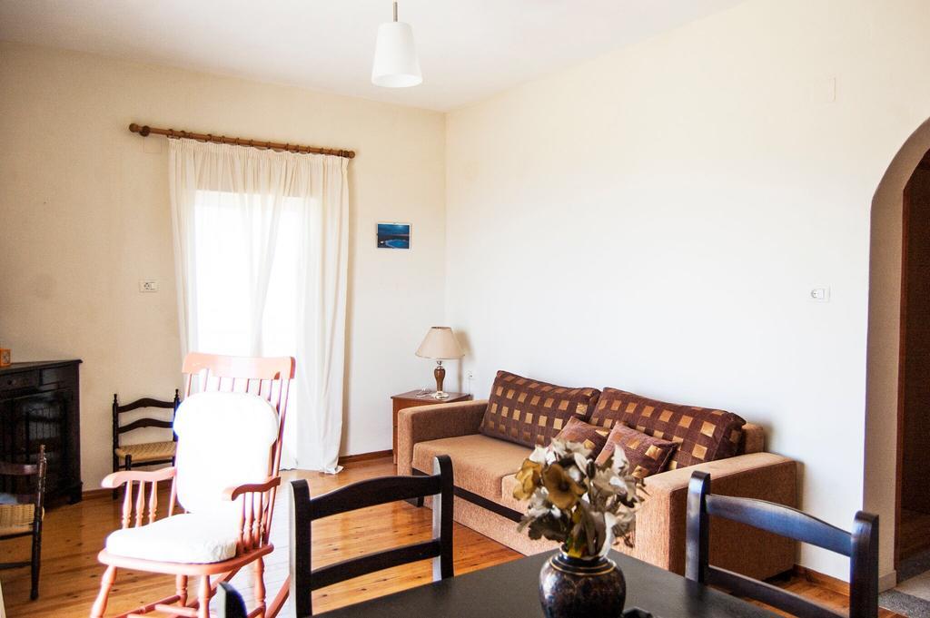 Janakis Apartments Himara Kültér fotó